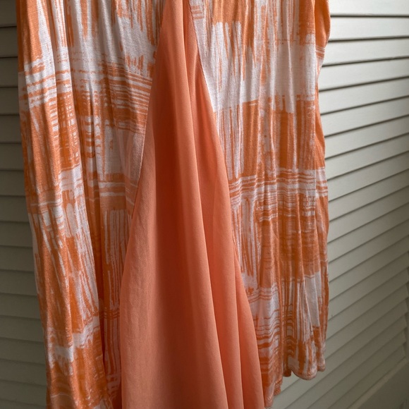 Orange tank! 🧡 - Picture 2 of 4